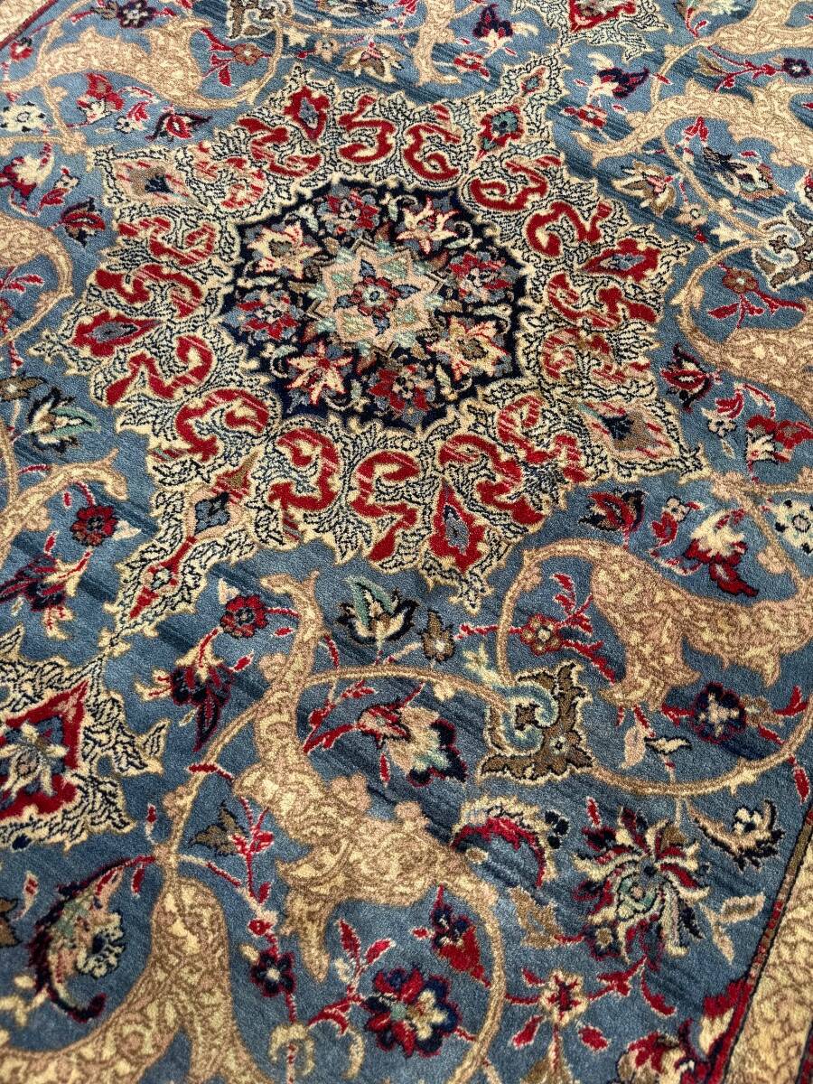 Louis de Poortere Persian-inspired rug 285x200 cm