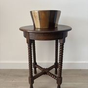 Petit guéridon vintage en bois tourné, table d’appoint ronde en bois