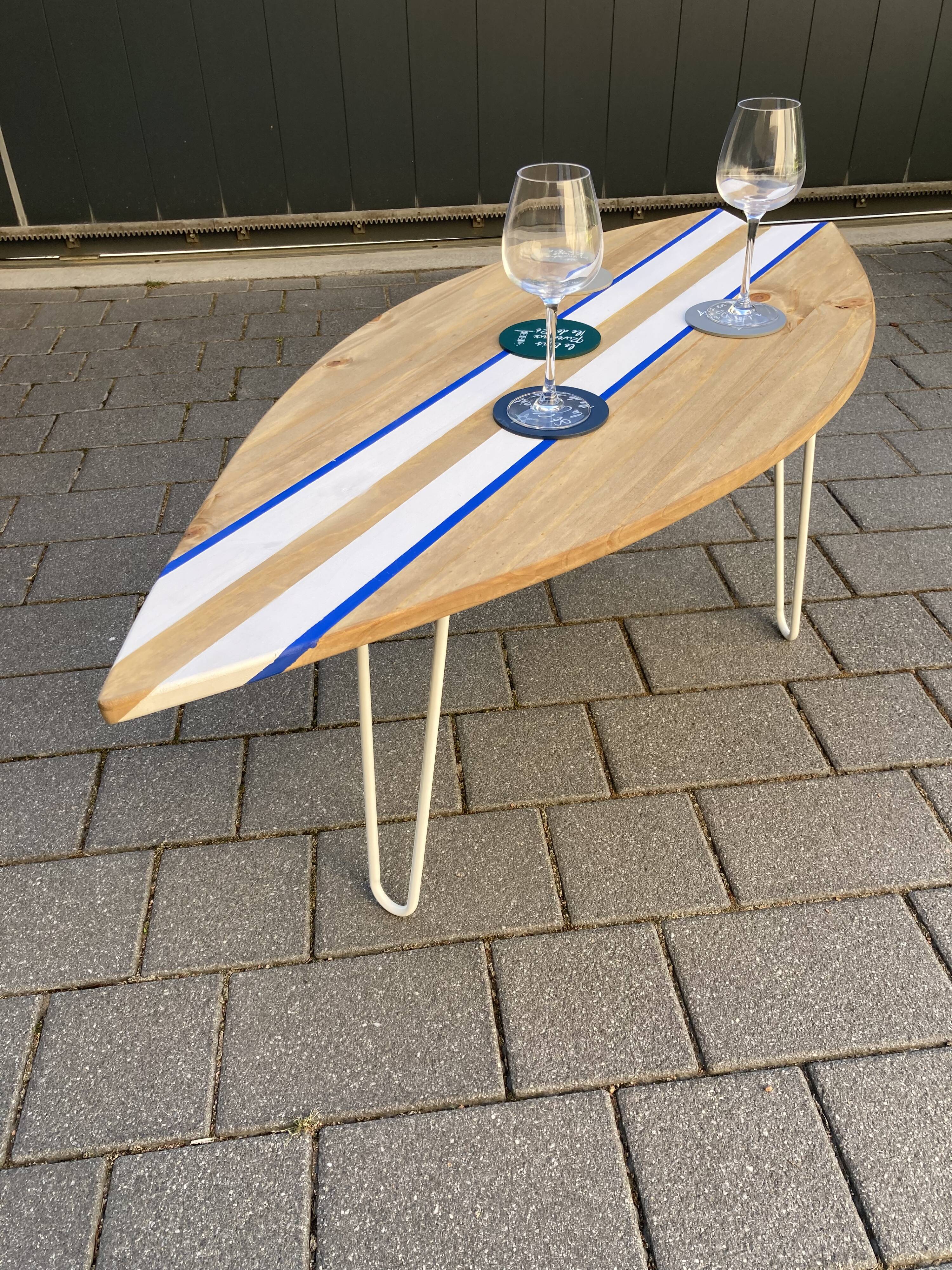 Surf coffee table | hairpin feet