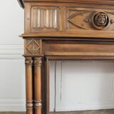 Cheminée gothique, bois, motif de salamandre, sorcière et ermire