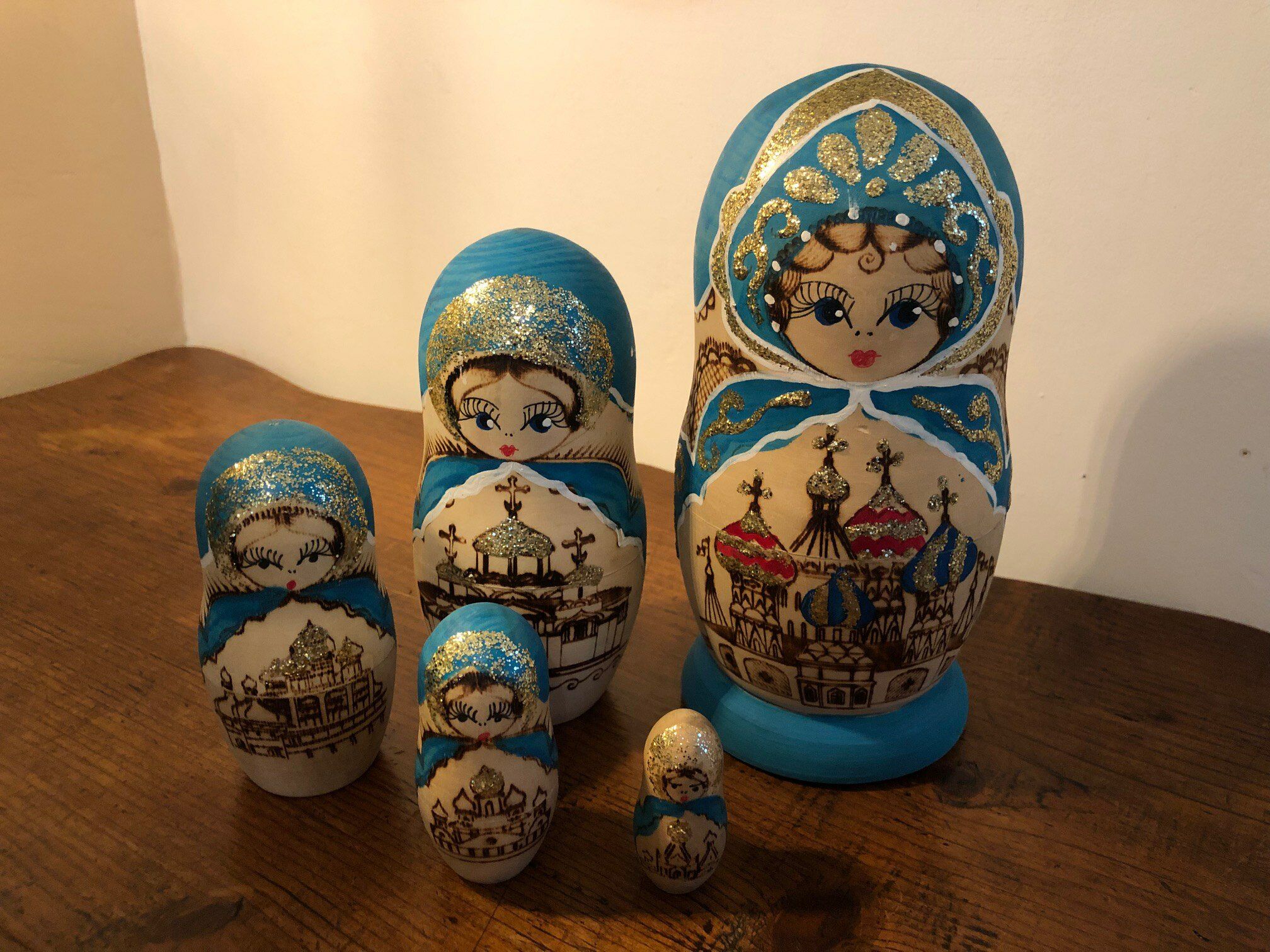 5 vintage Matriochka Russian dolls