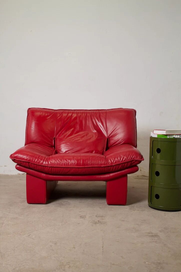 Vintage leather armchair "Ambassador", Nicoletti Salotti, Italy, 1980