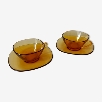 2 cups vereco in amber glass