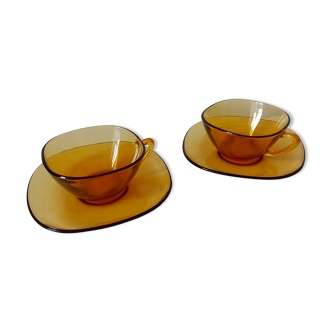 2 cups vereco in amber glass