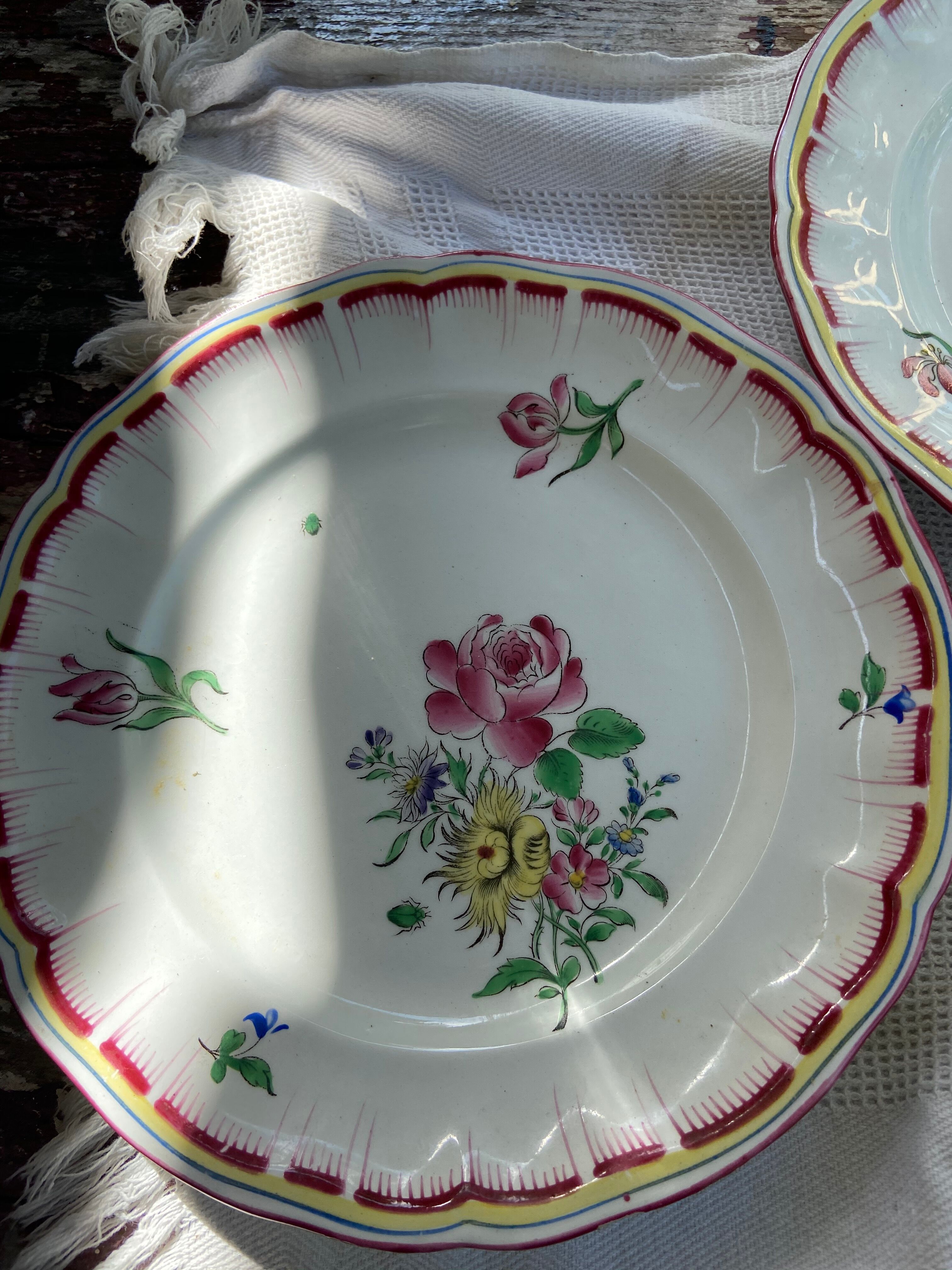 Lot de 6 assiettes à dessert Lunéville décor de fleurs