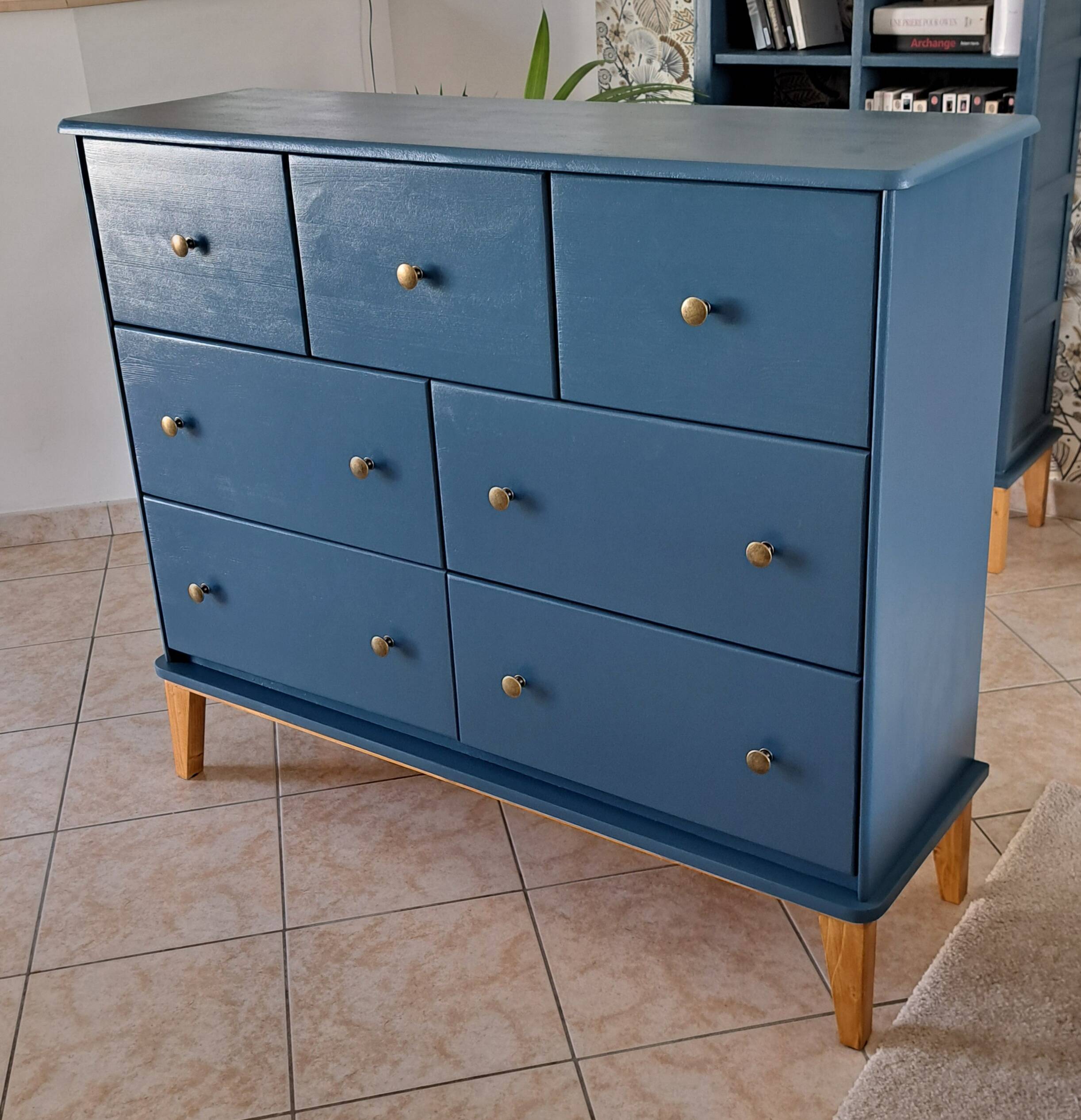 Commode Red Sødgren blue ganne