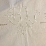 Drap ancien en coton monogrammé