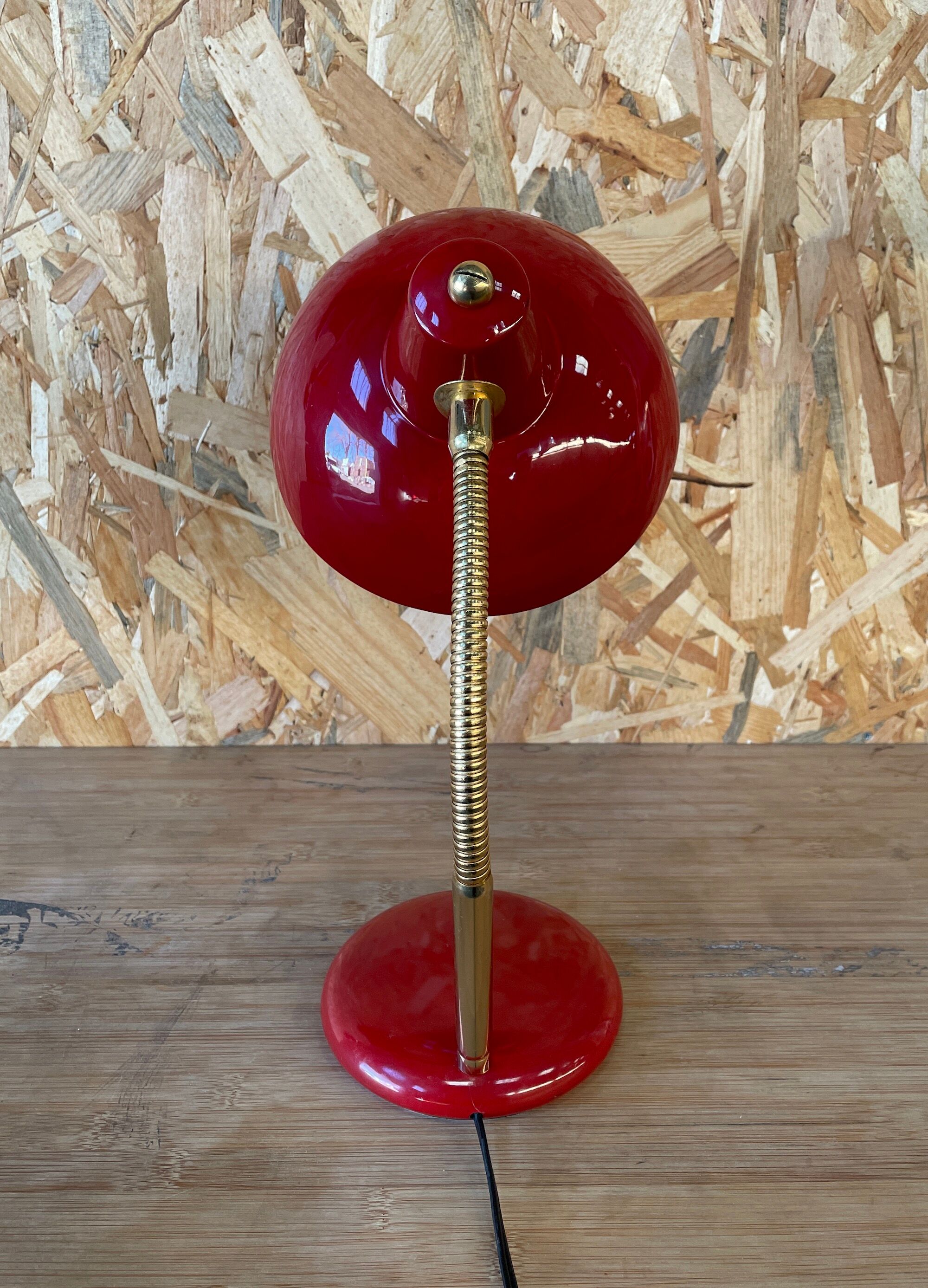 Vintage burgundy red table lamp - 1950s