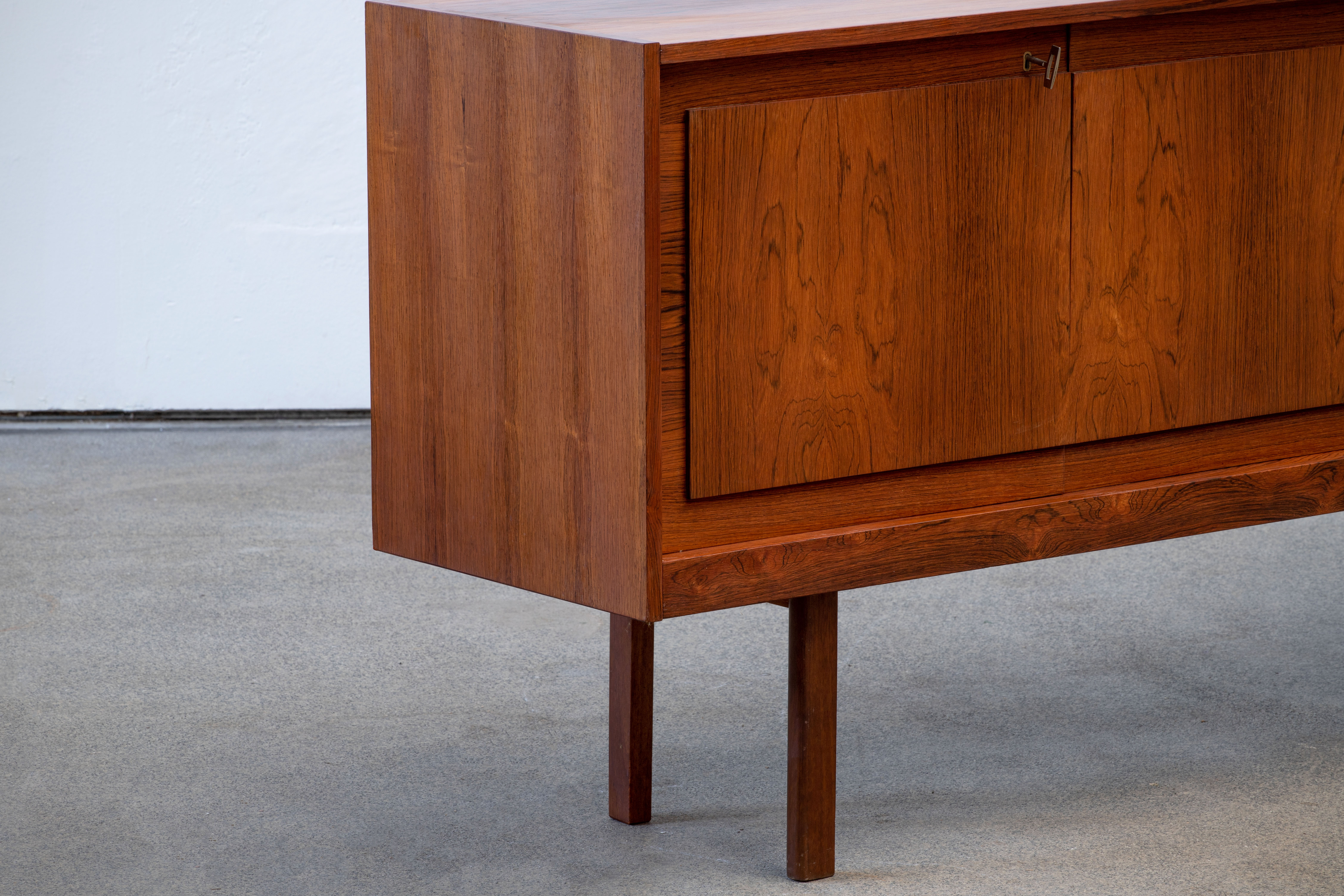 Enfilade scandinave vintage en palissandre 1960