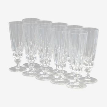 Suite of 10 glasses, champagne flutes cut from St. Louis.