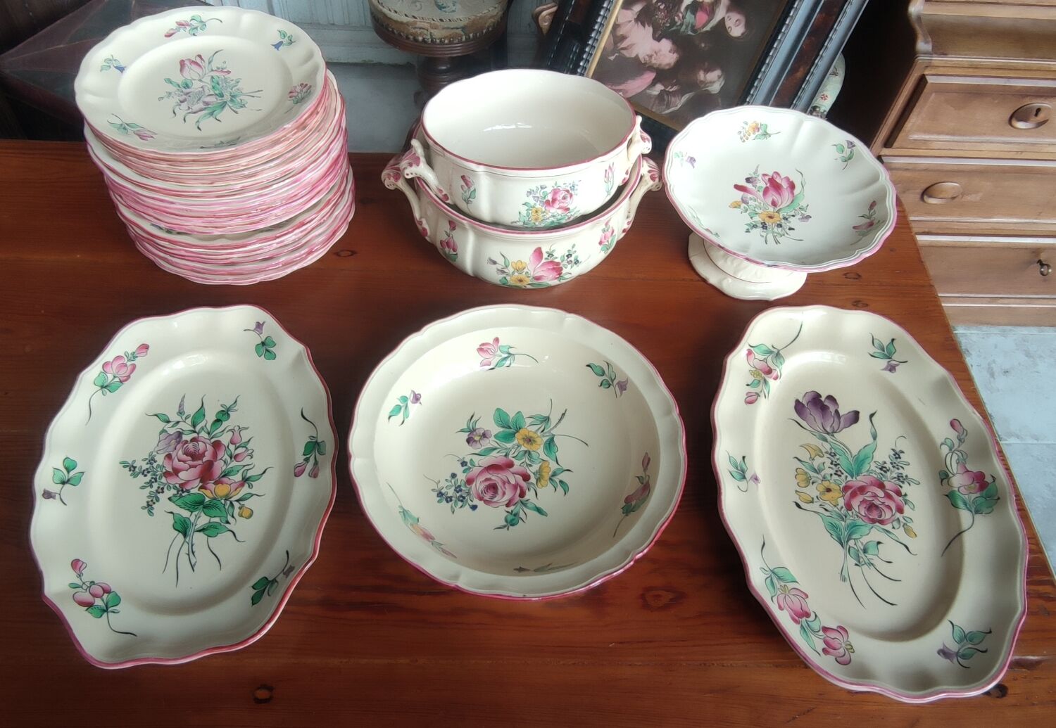 Old service dishes Lunéville floral decoration 29 pieces