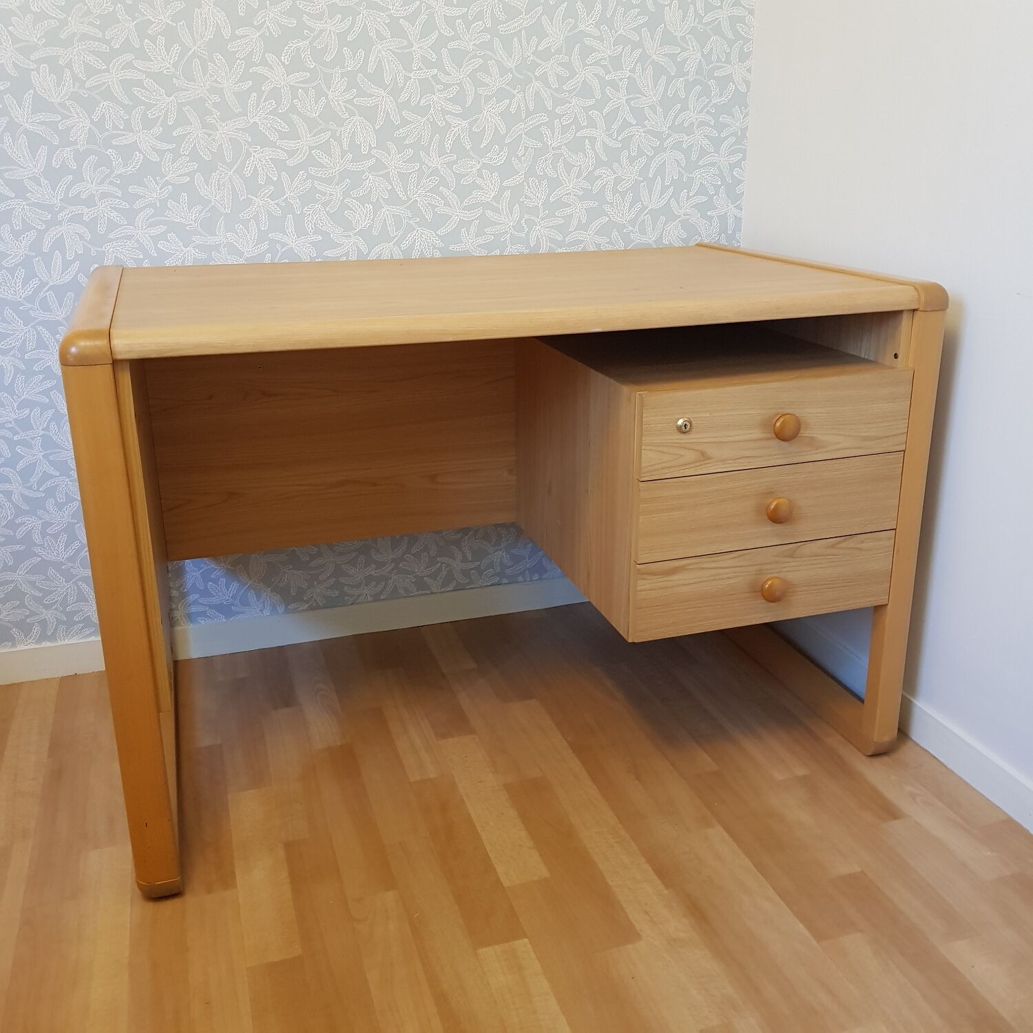 80s desk