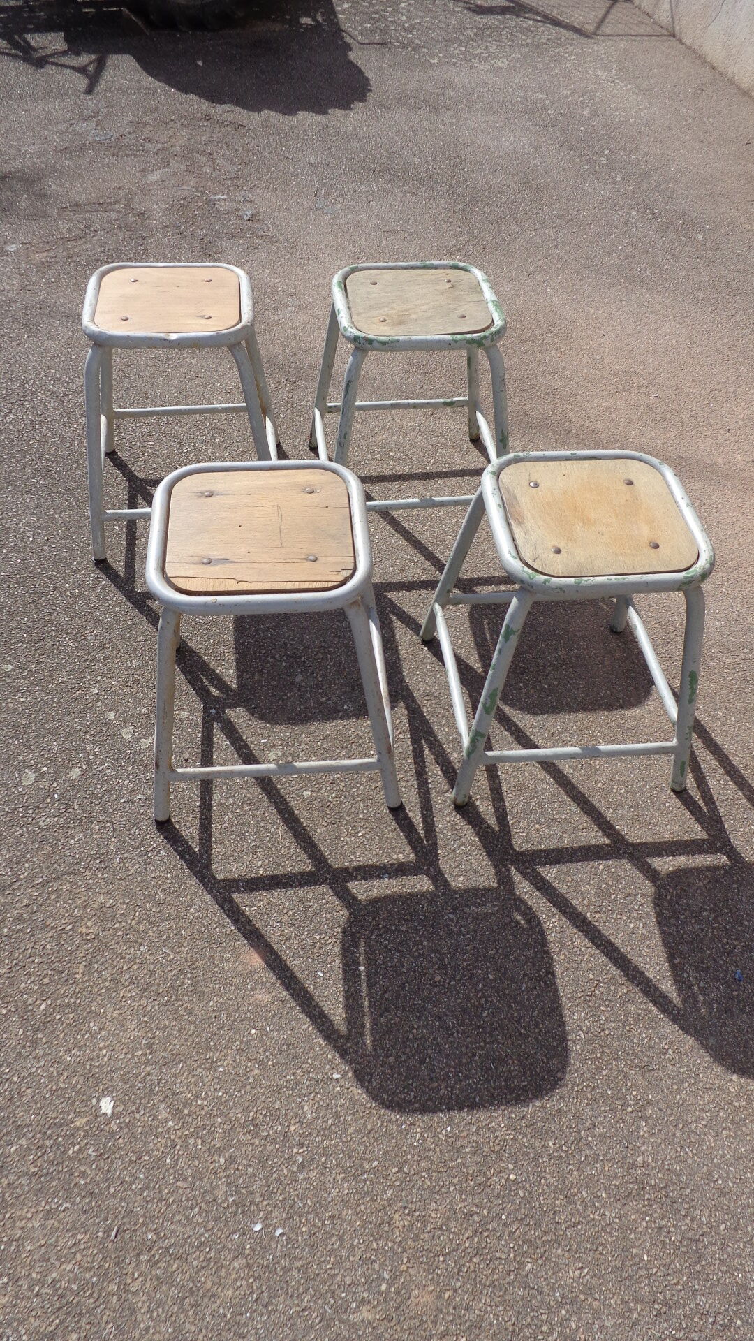 Set of 4 industrial stools