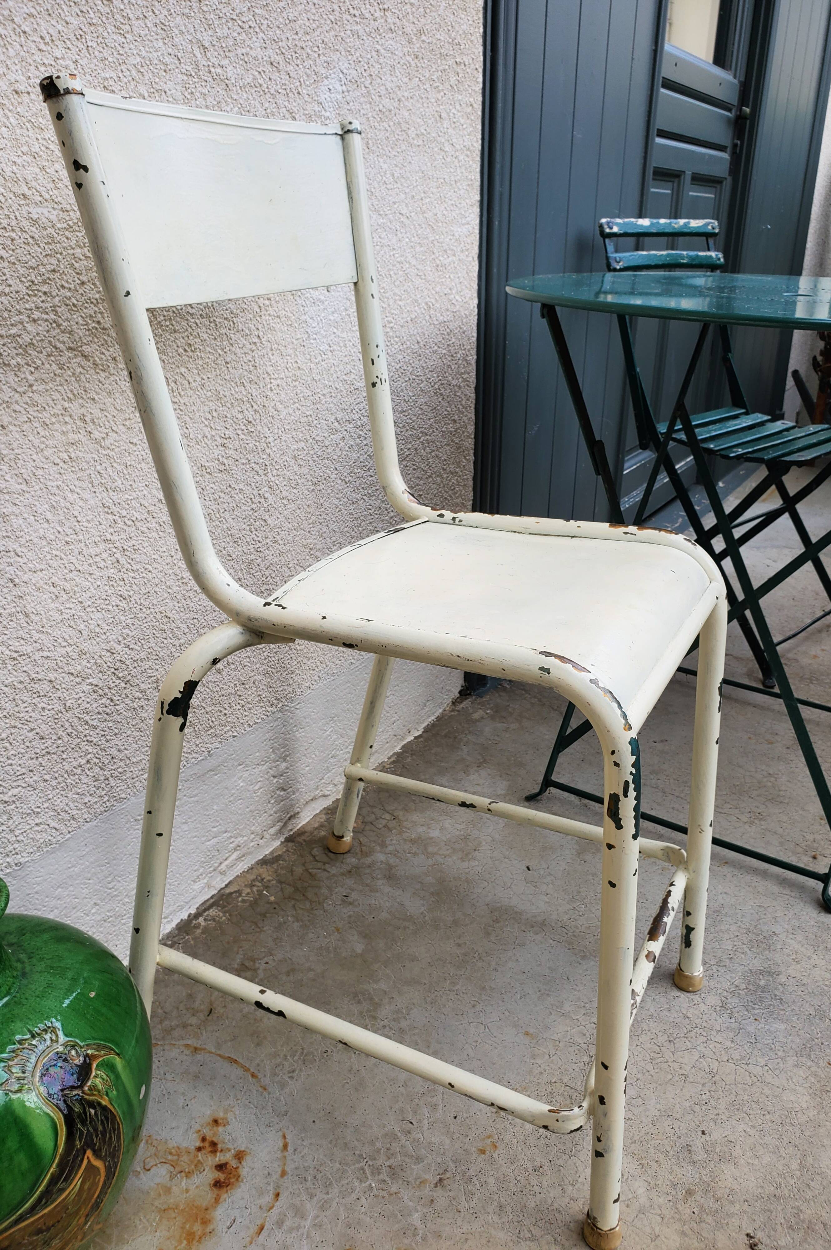 Laboratory high chair