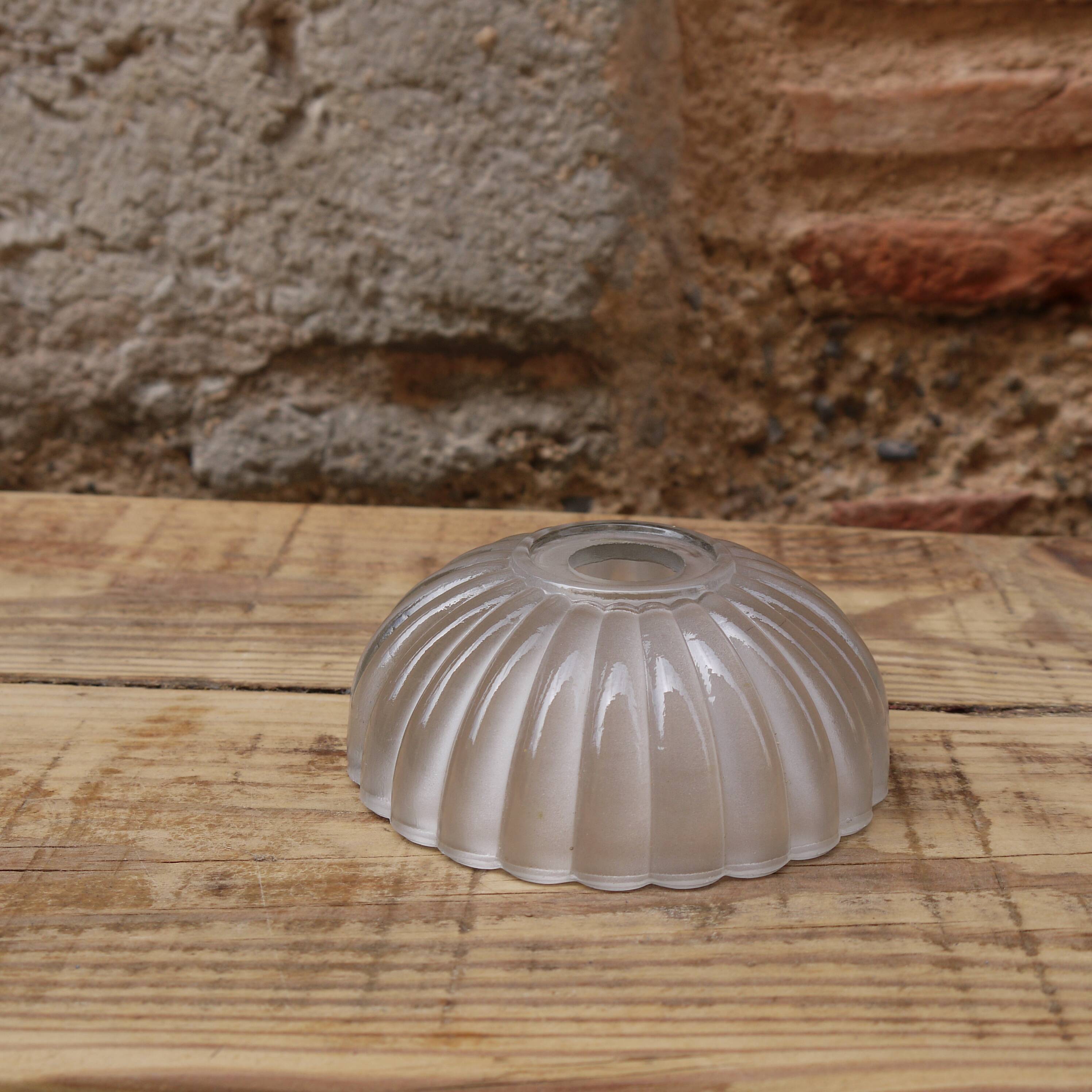 Small glass suspension