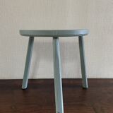 Tripod cowherd stool