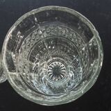Two crystal vase