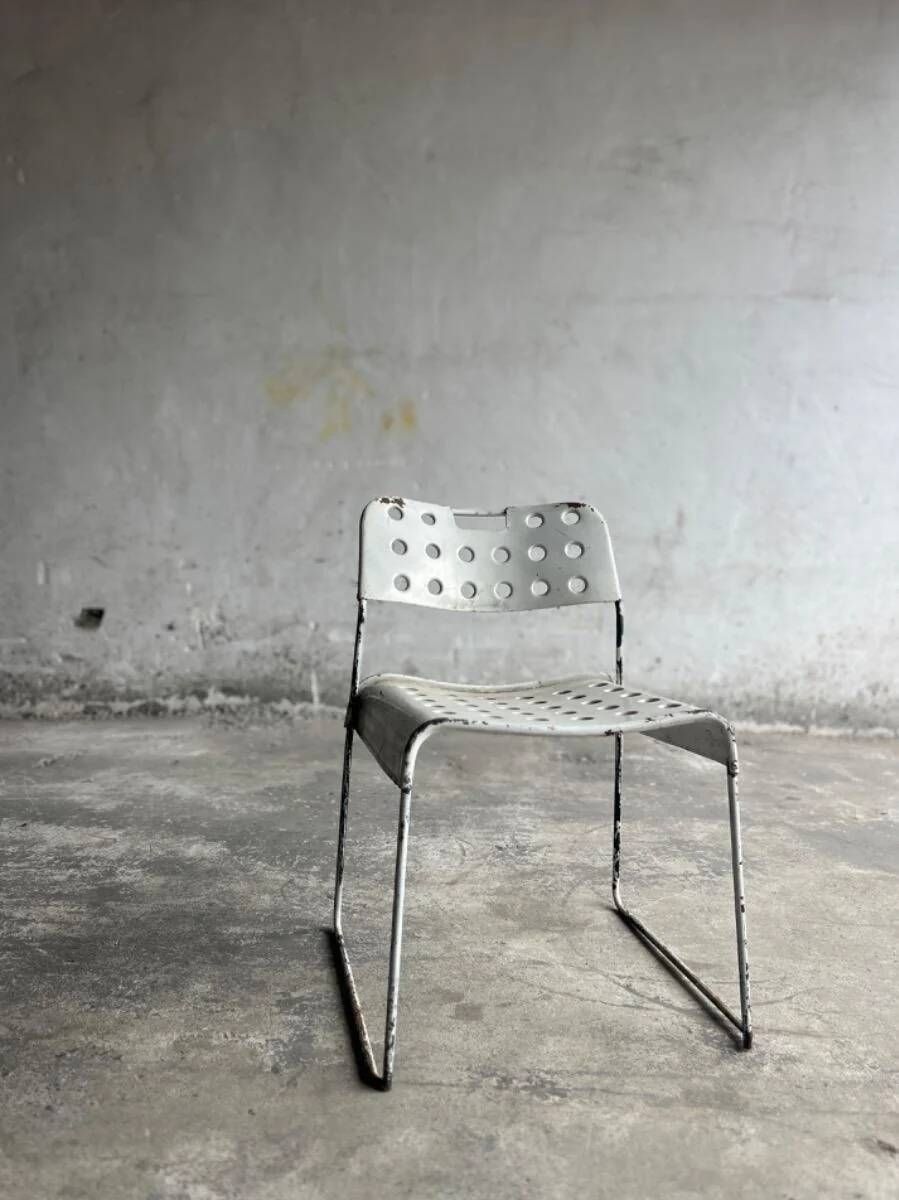Chaise Omstak par Rodney Kinsman pour Bieffeplast (1971)