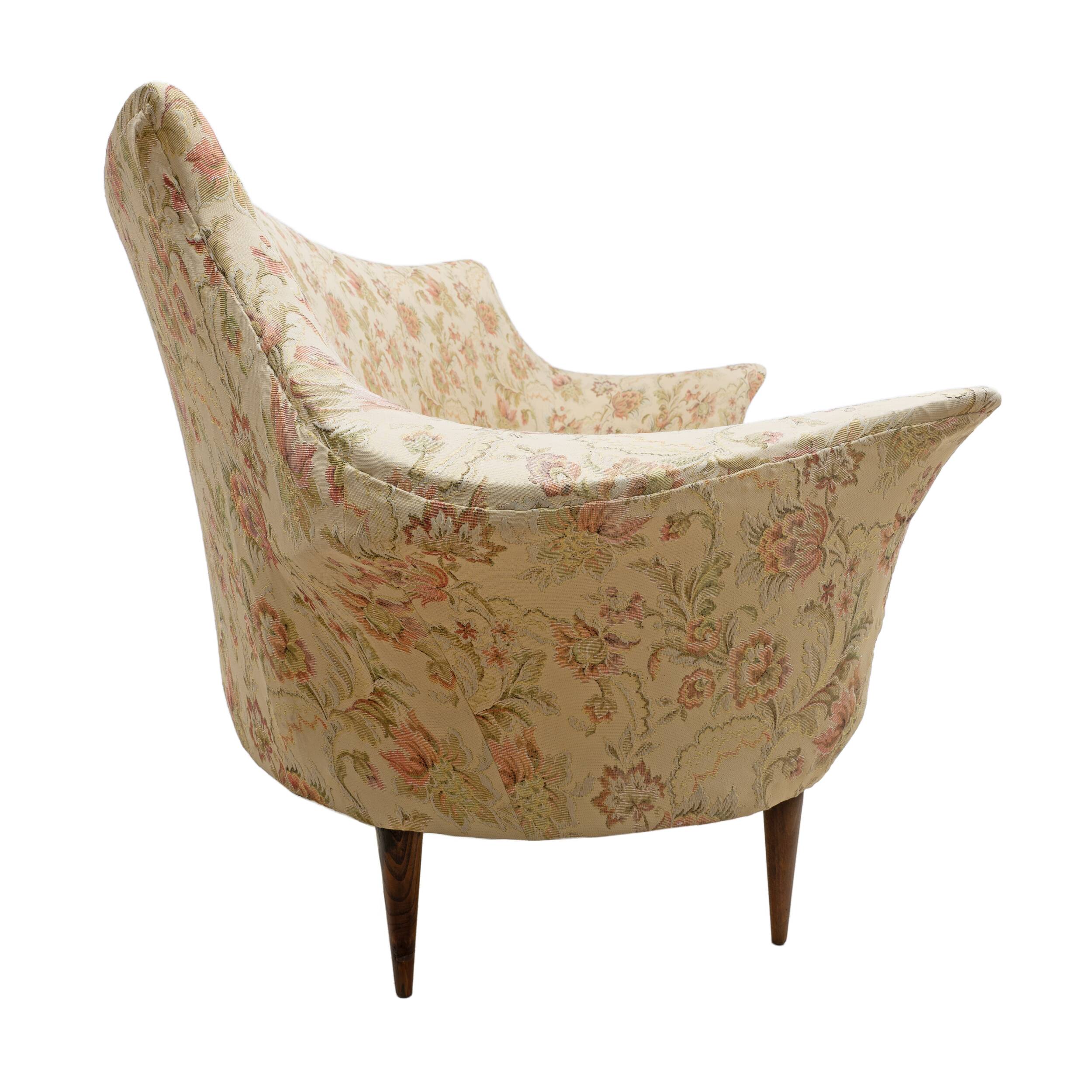 Mid-Century Modern Italian Sofa and Two Armchairs, Manta model, 1950s