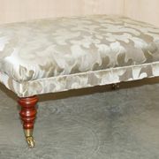Canapé et repose-pieds en tissu, faits main en Angleterre