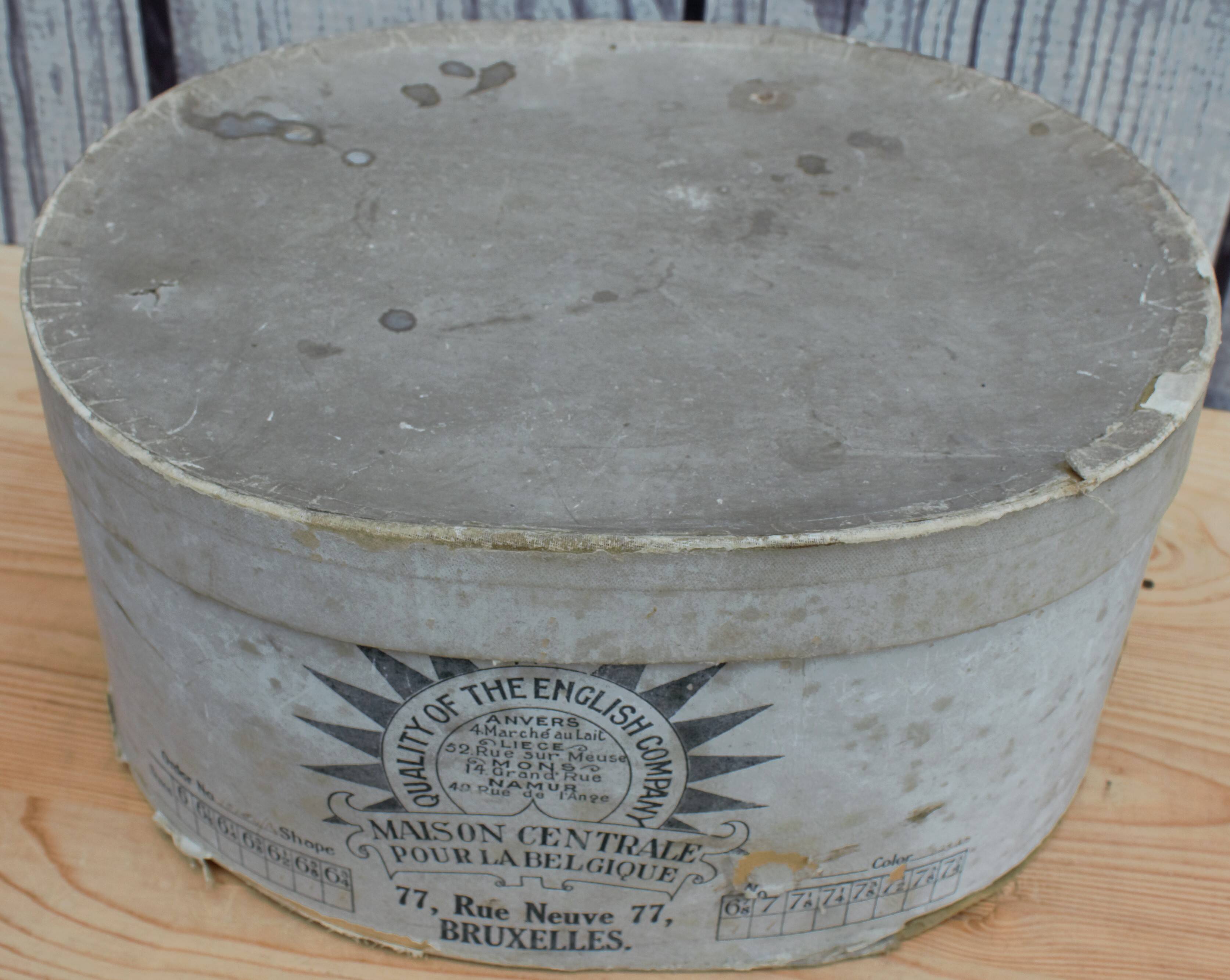 Old antique London Scotty nozzle hat with box Brussels