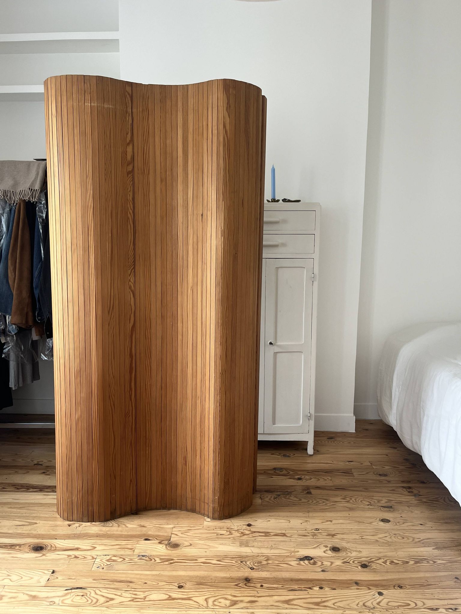 Wooden screen