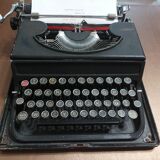 Old typewriter Olivetti Studio 42 40s/50s