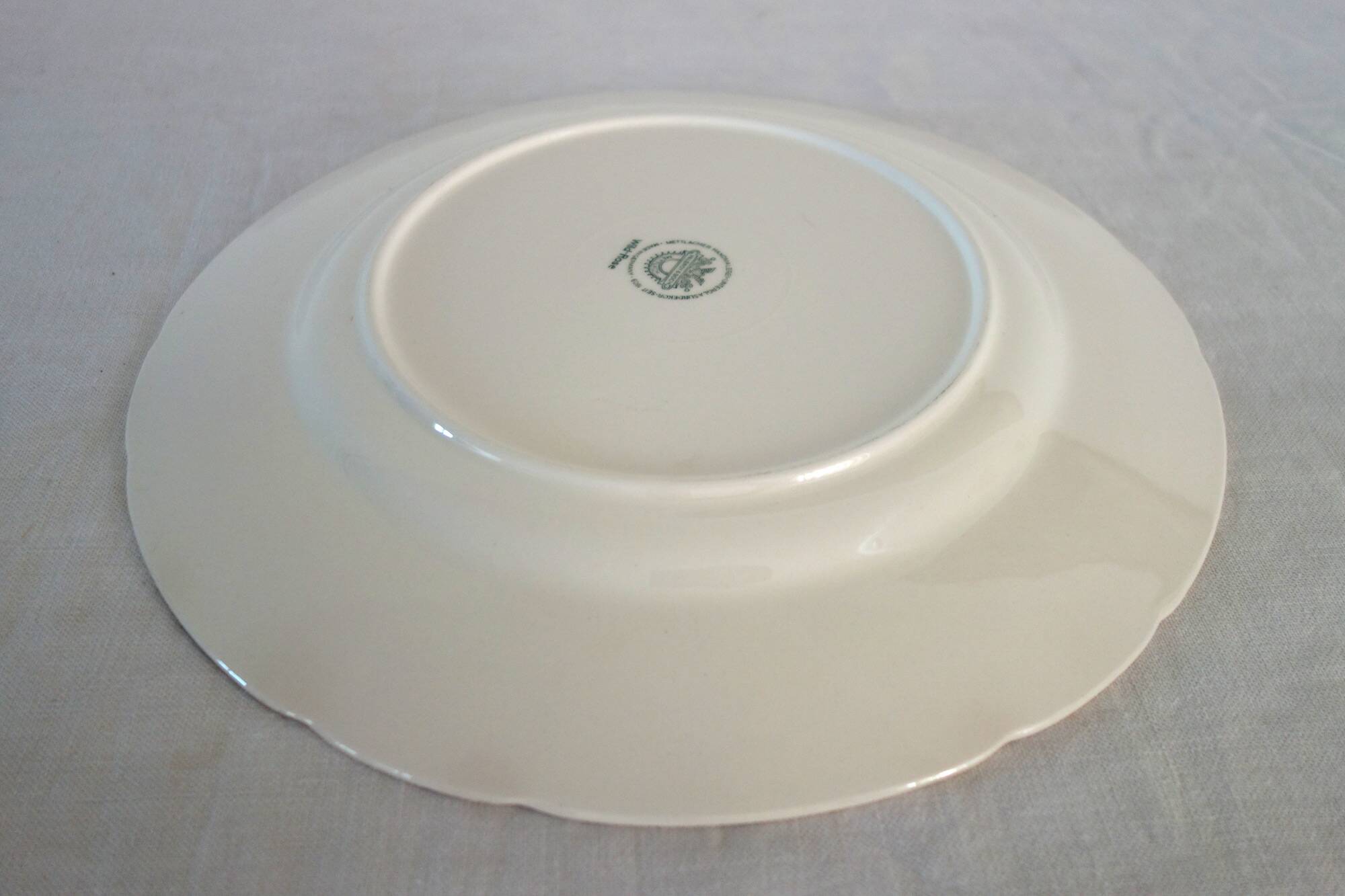 2 round plates Villeroy & Boch "Wild Rose", 1970