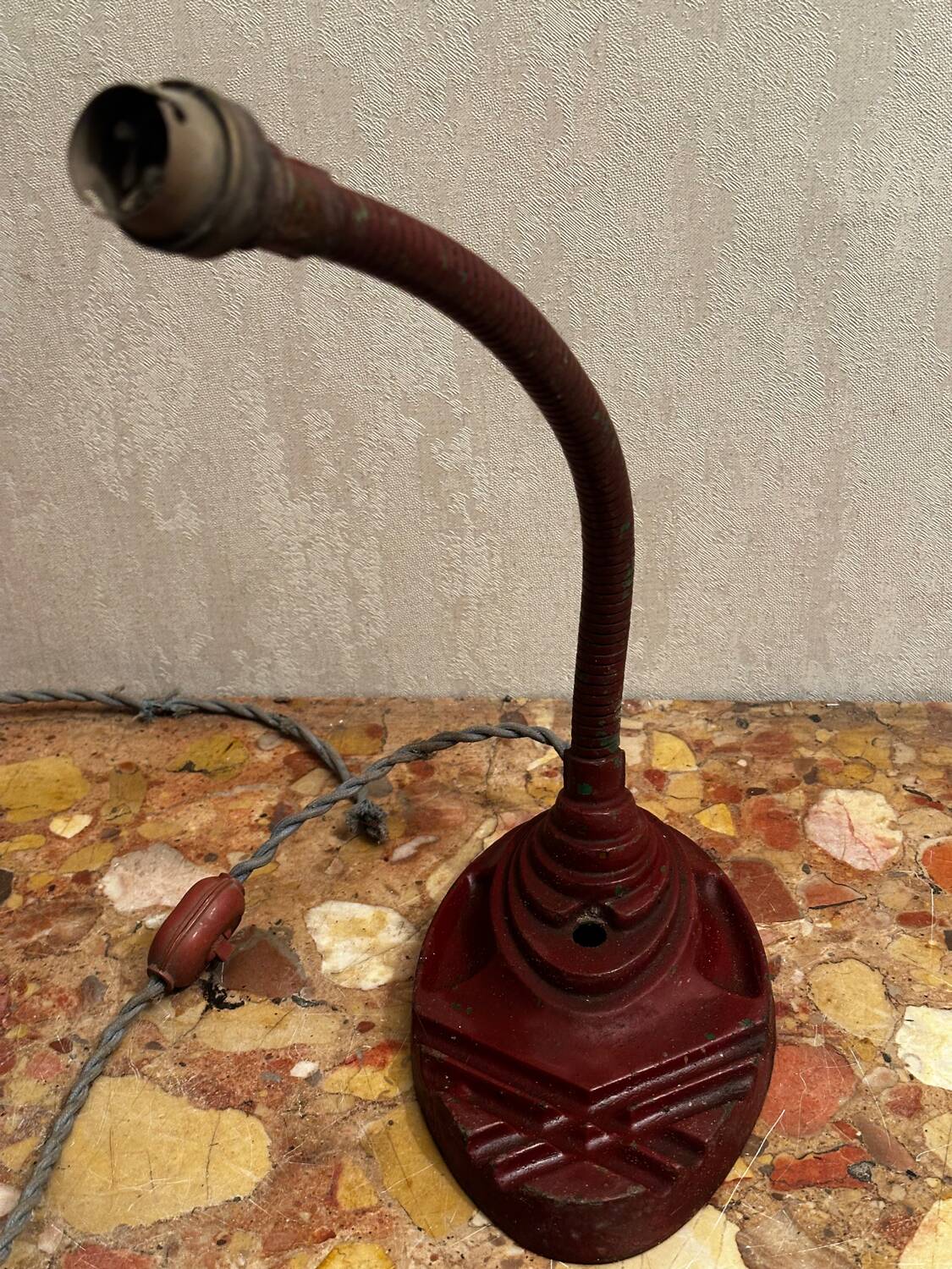 Art Deco lamp ERPE no 40 - Belgium 1930s/40s - Swan Neck Cast Iron