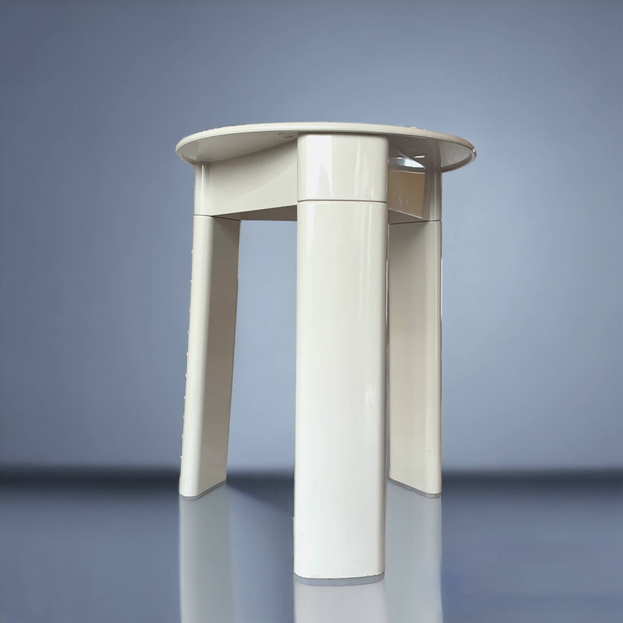 Vintage white plastic tripod stool Gedy - design Olaf von Bohr