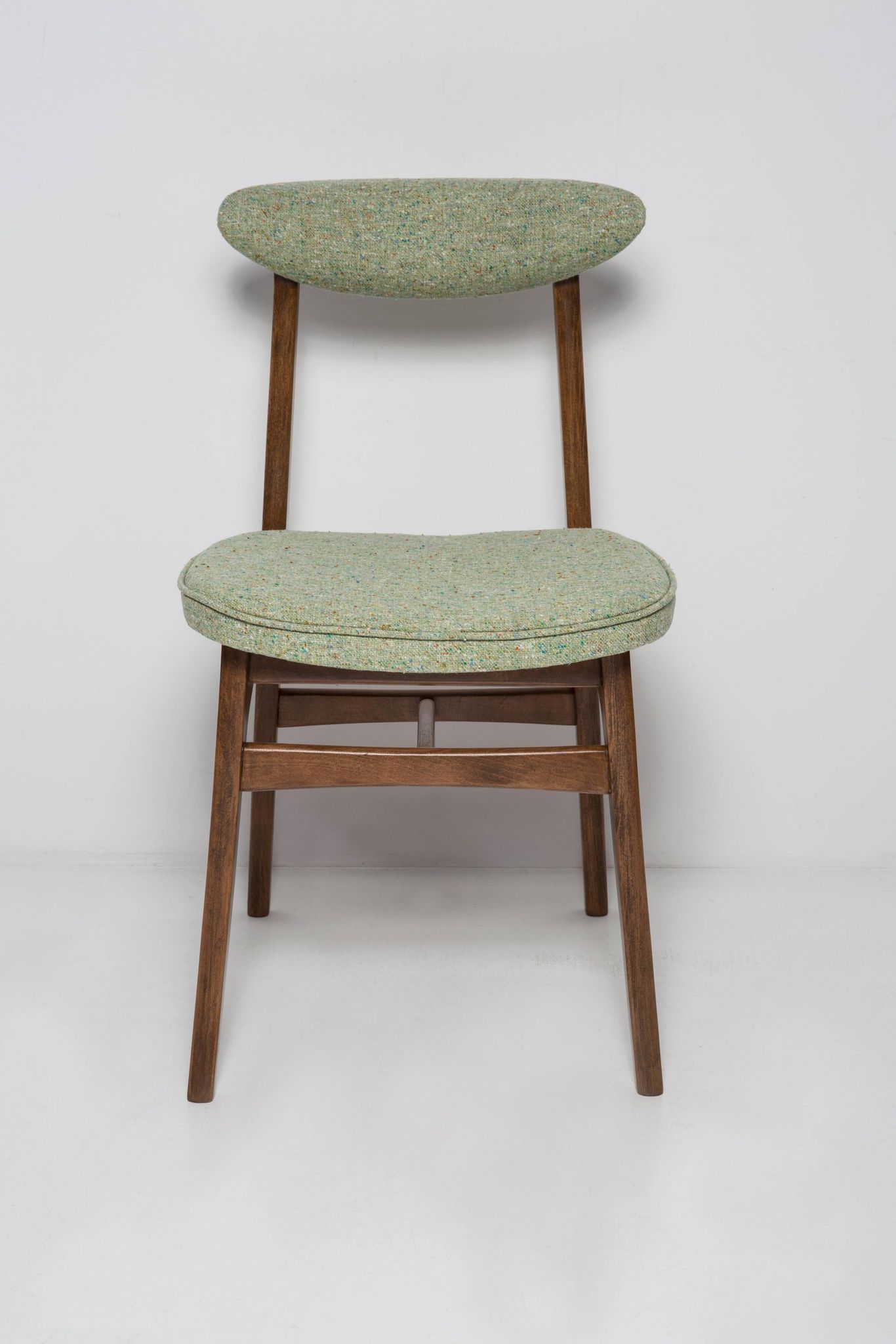 Mid-century apple green wool chair, beech wood, Rajmund Halas, Poland, 1960.