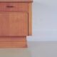 table de chevet vintage en bois clair