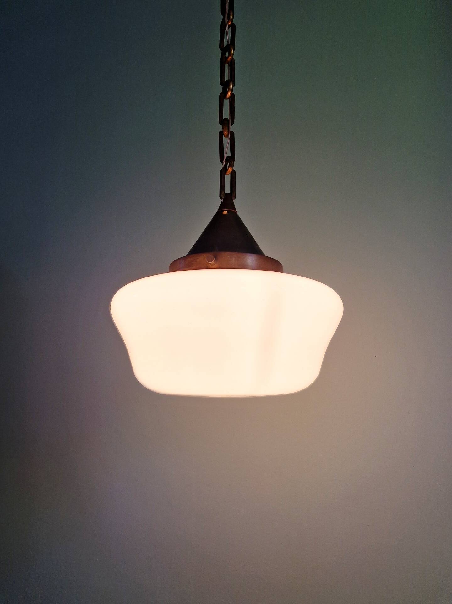 Art Deco suspension in white opaline, 1920s