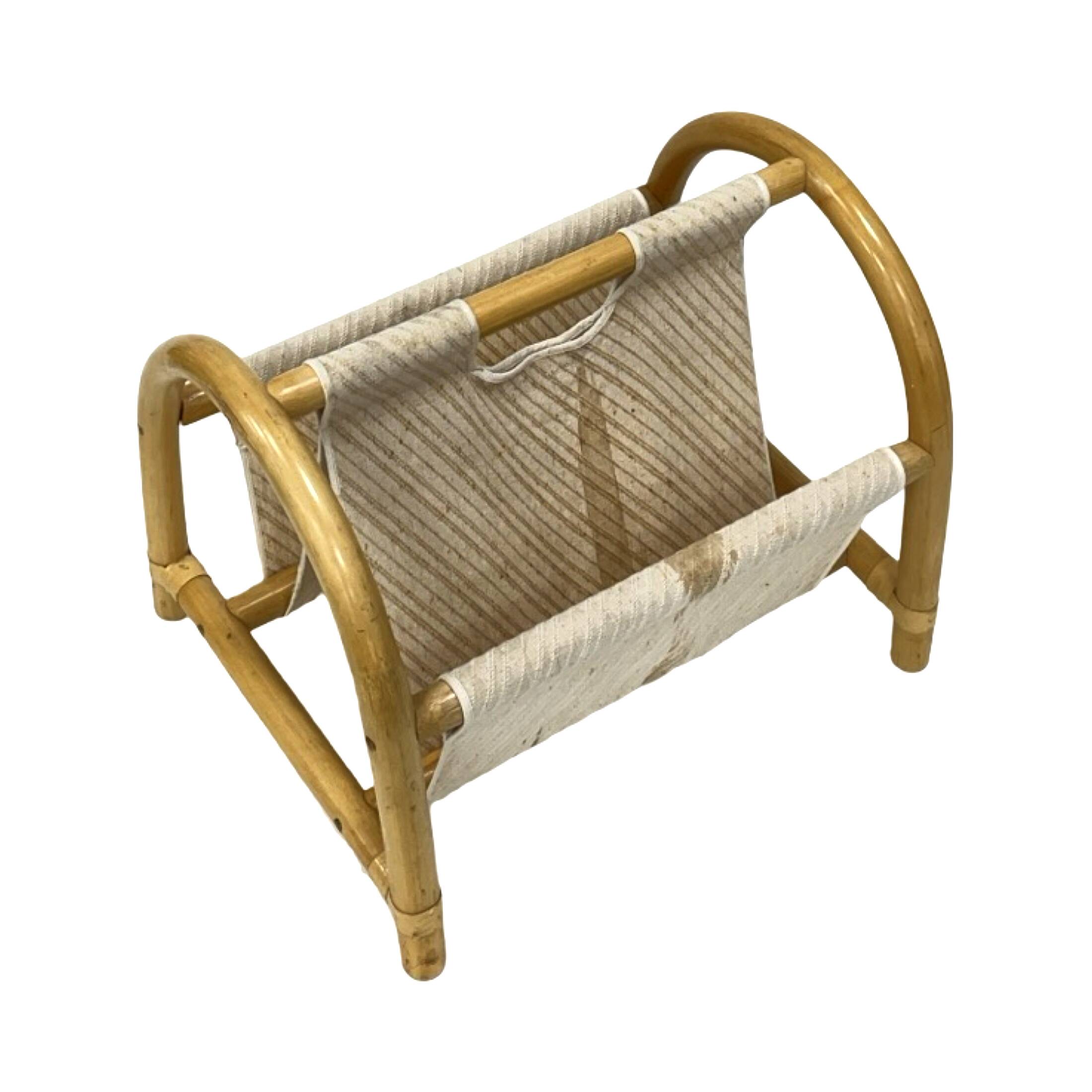 Vintage bamboo magazine rack – boho style / Mid-Century Modern, 1970s