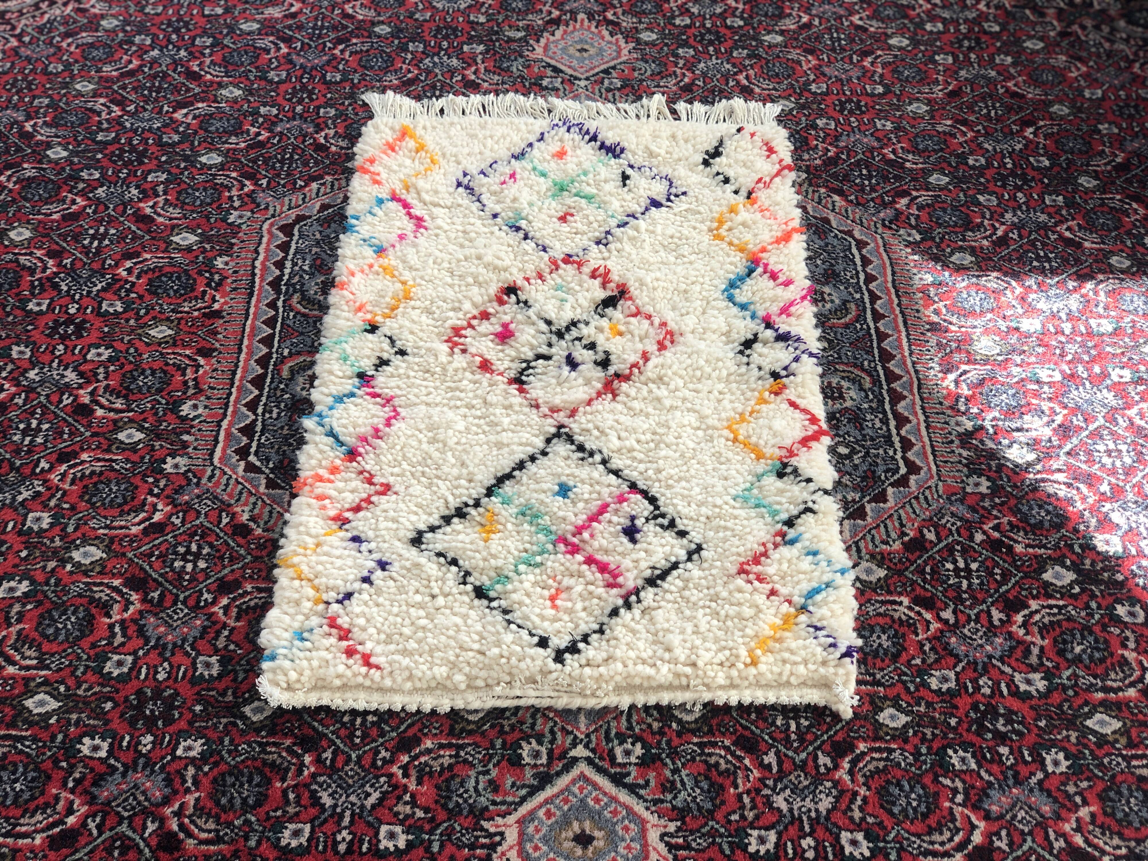 Berber carpet and original azilal pattern - 100x54cm