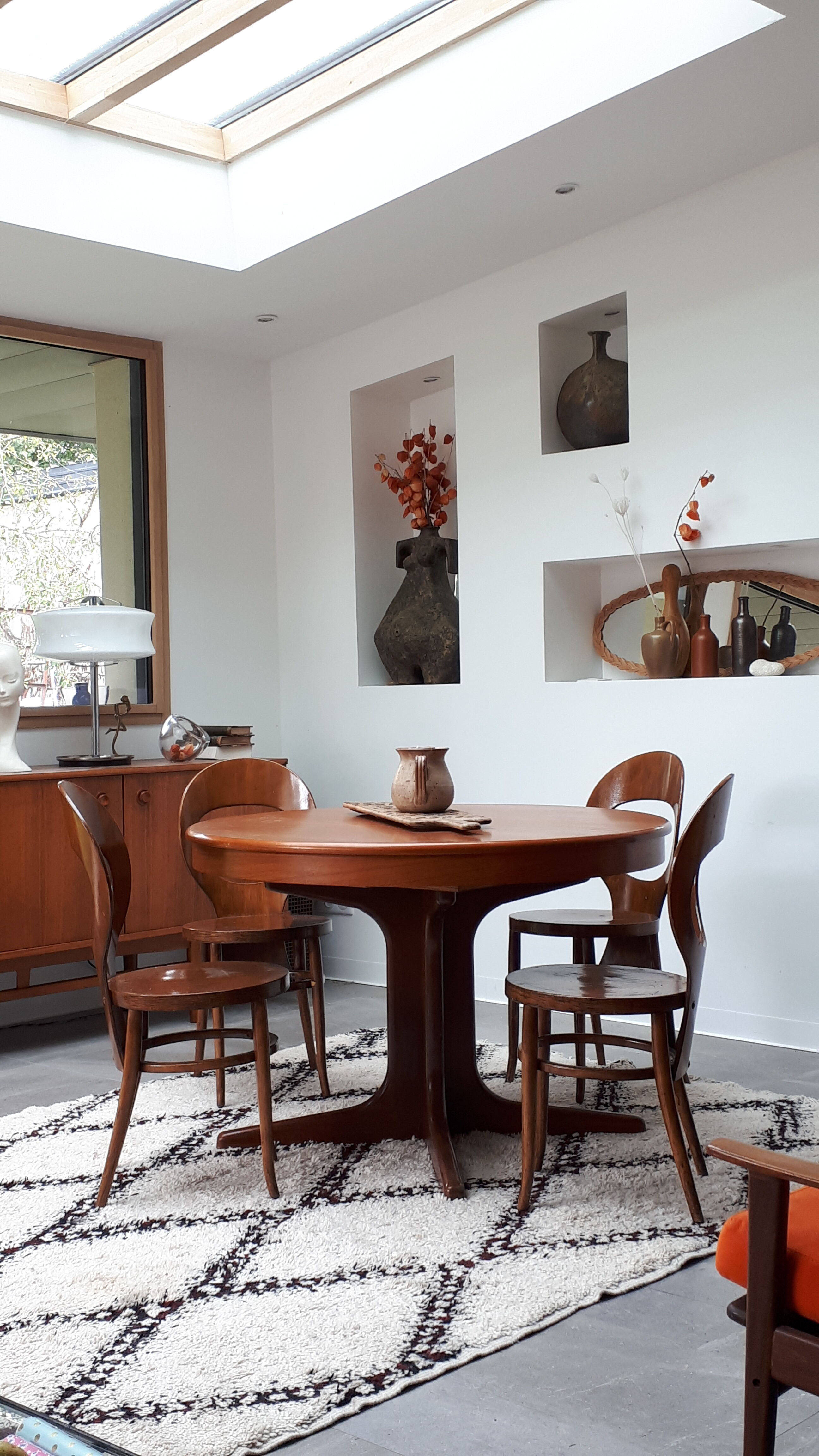 Table style scandinave en teck années 60 Baumann