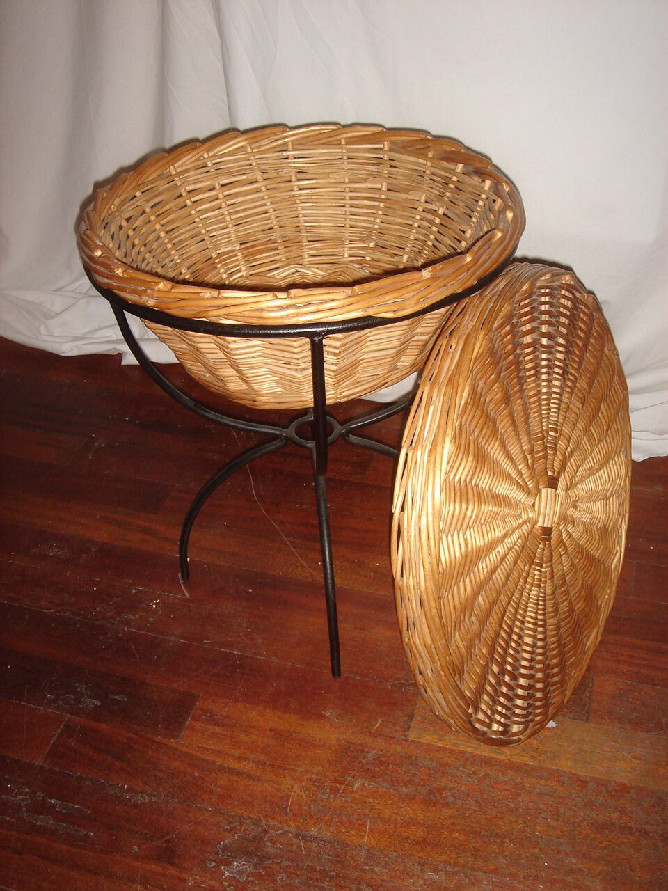 Rattan basket, wicker on foot tripod metal