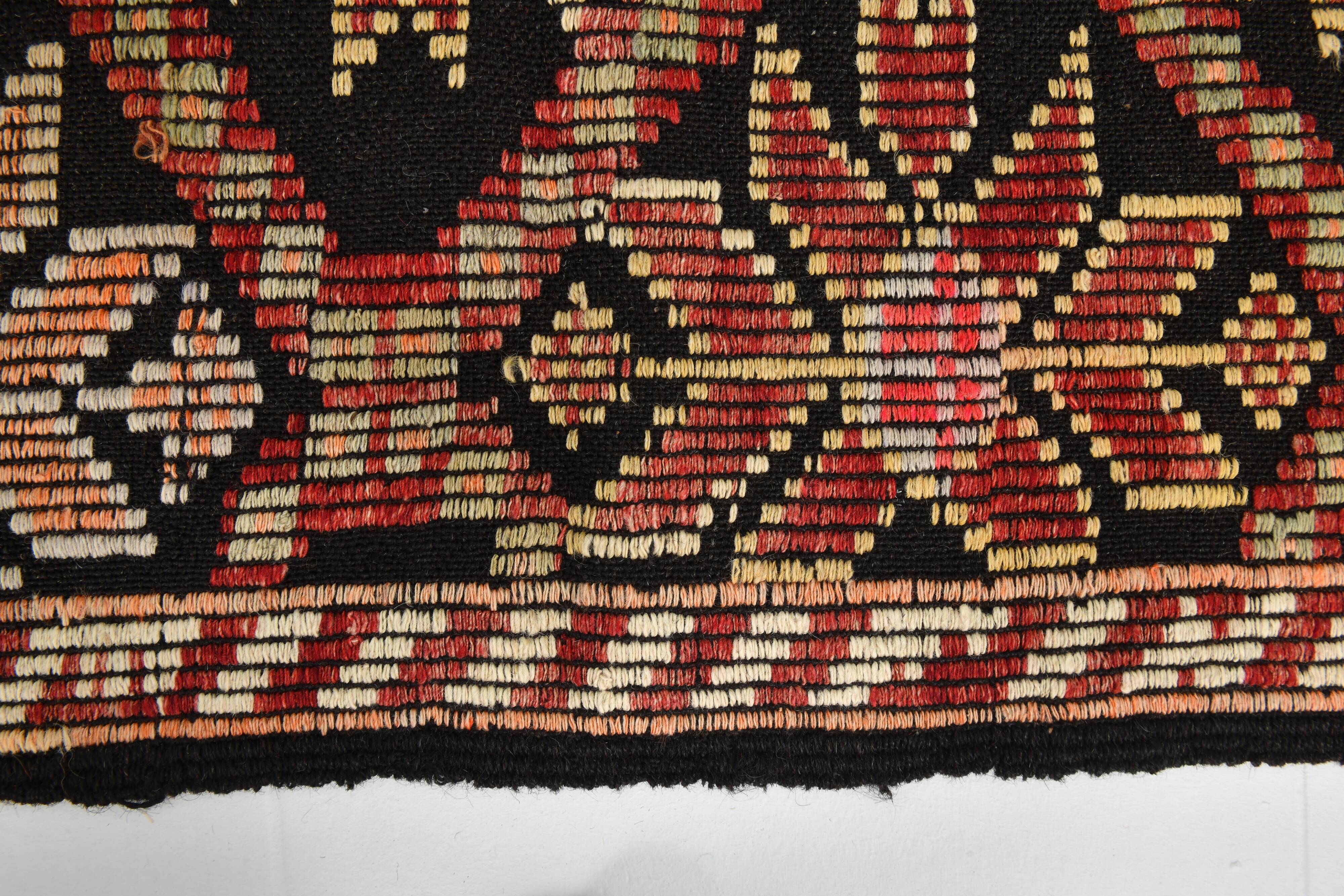 4x8 Red & Black Star Pattern Vintage Kilim Rug, 136x234Cm