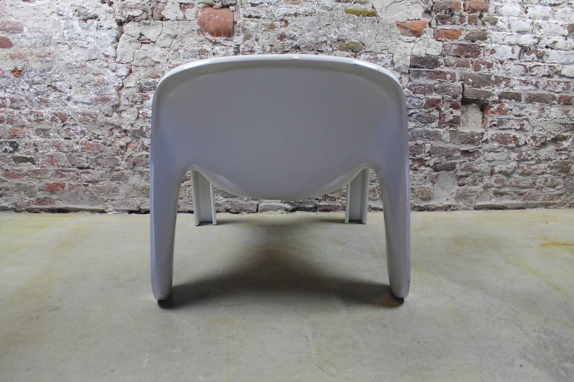 Relax chair type GN2 by Peter Ghyczy for Life Collection