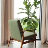 Fauteuil vintage en boucle vert sauge, design milieu de siècle, fauteuil en bois