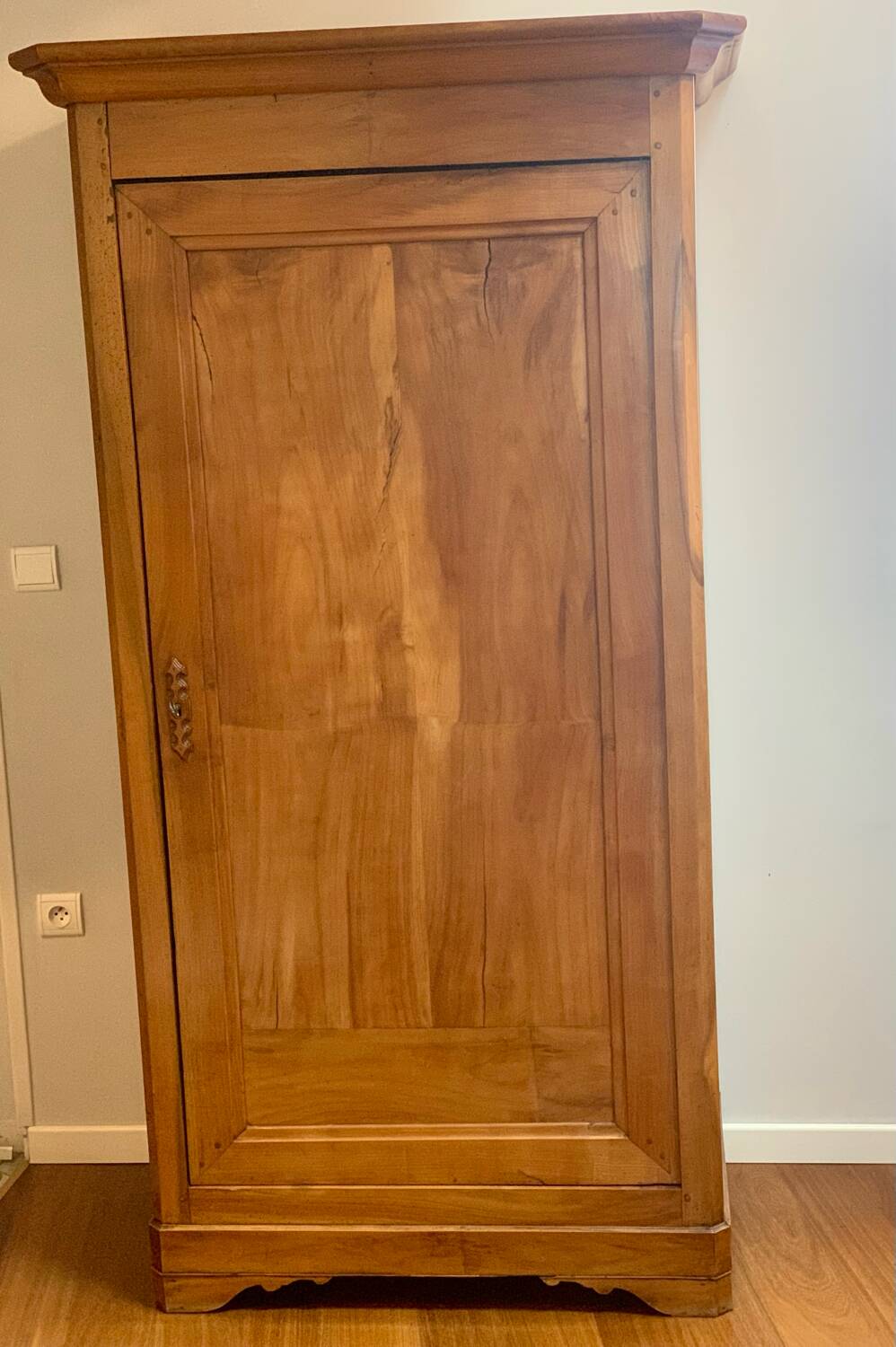 Bonnetière louis philippe merisier