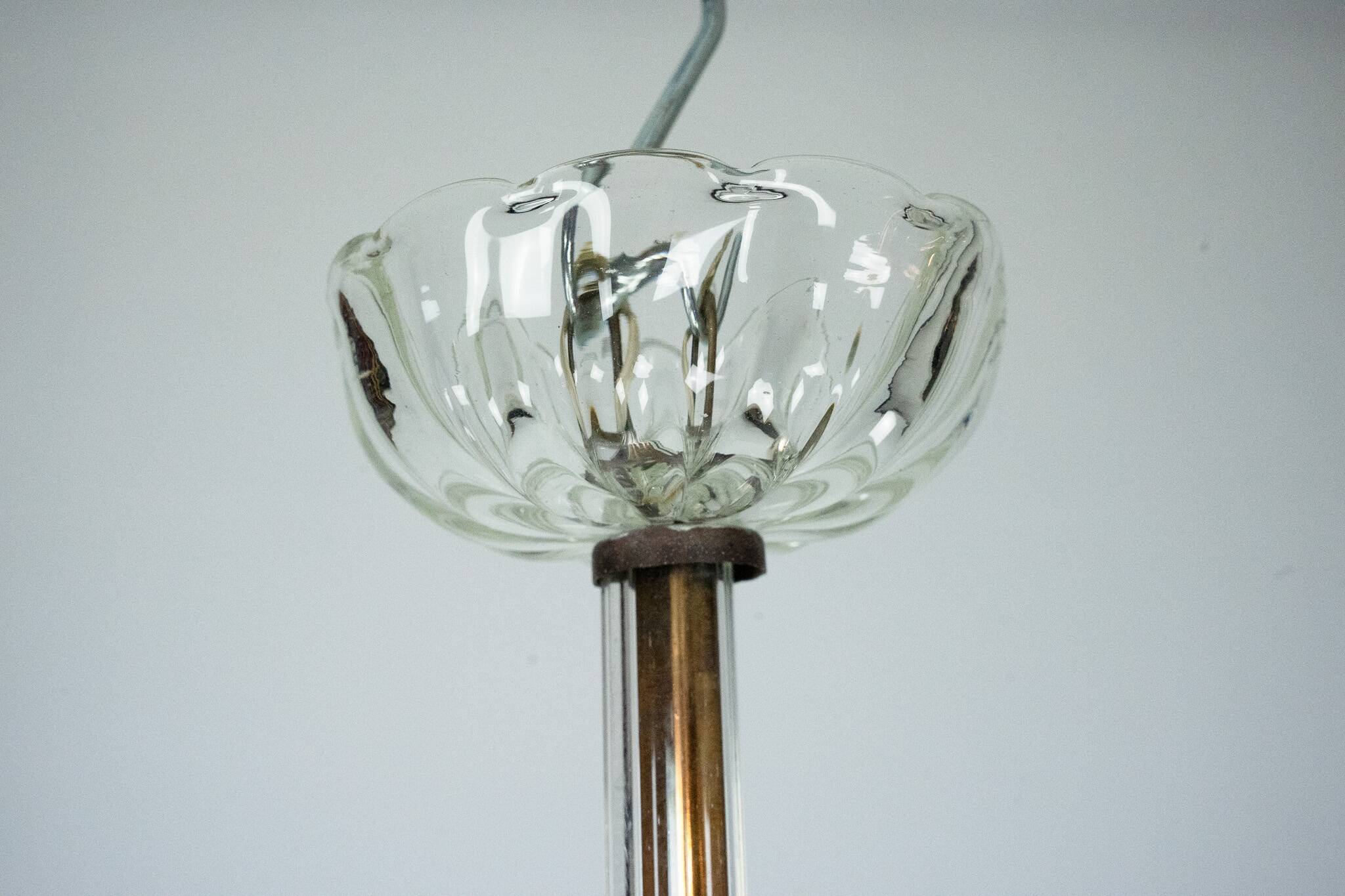 Art Deco Clear Murano glass chandelier. Italy 1940s