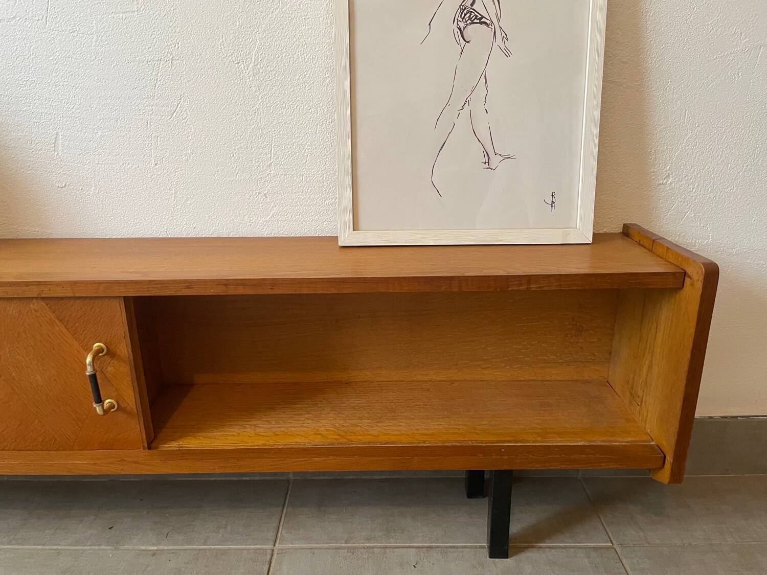 Vintage oak sideboard (shallow)