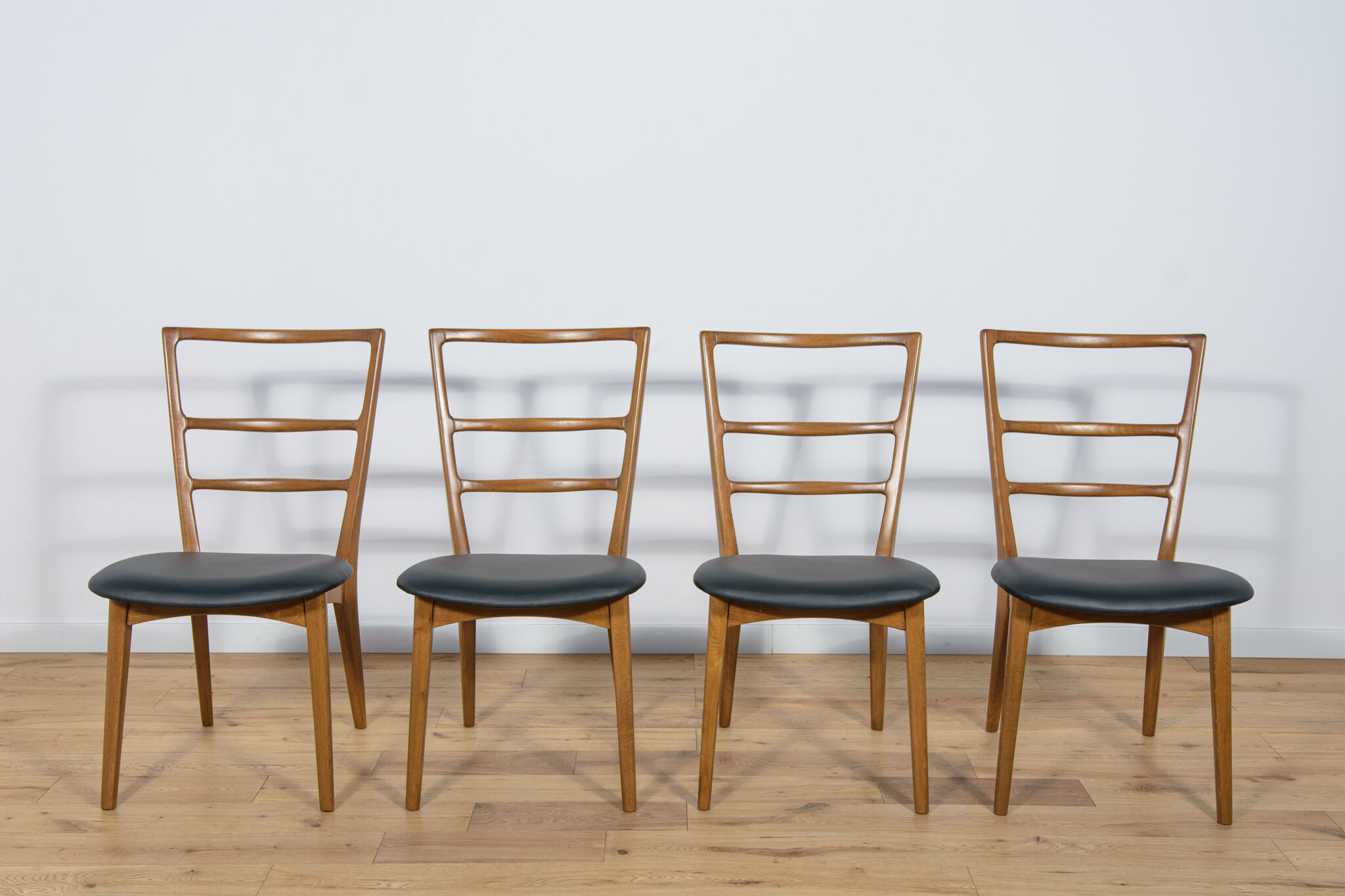 Dining Chairs by Mariana Grabińskiego for Swarzędzka Factory, 1960s, Set of 4