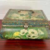 Old and large lithographed sheet metal box Japanese decoration