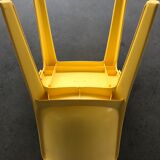 Monobloc chair Grosfillex 80's