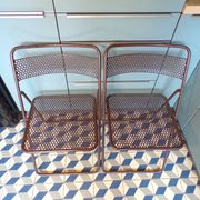 Paire de chaises pliantes en tôle perforée