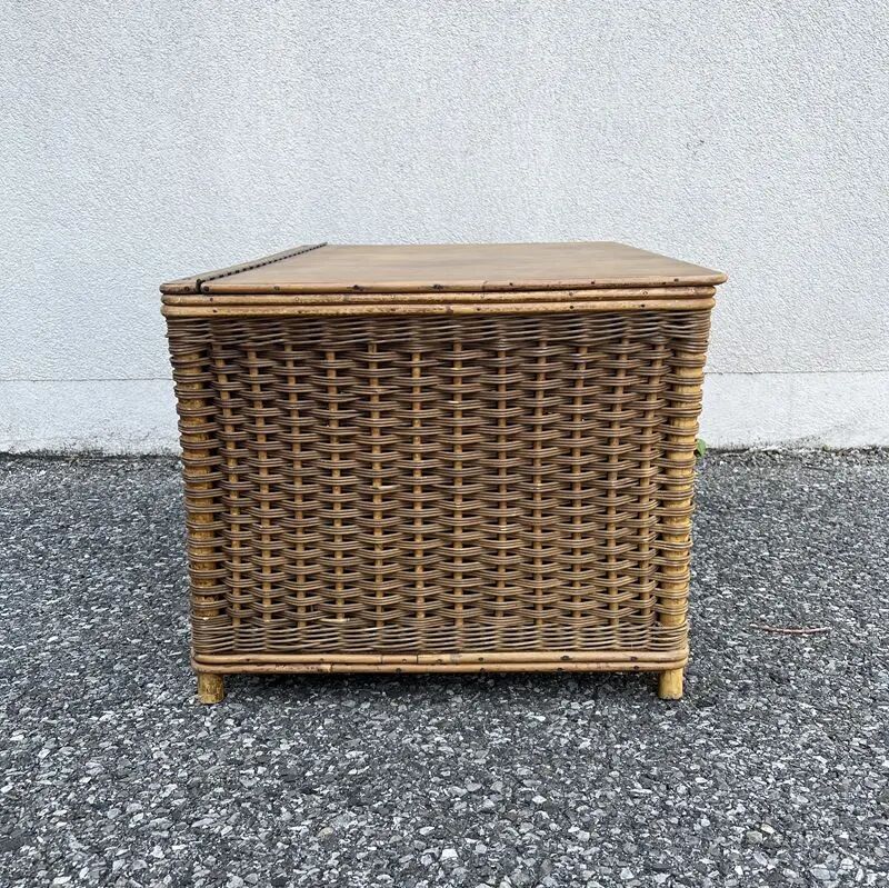Coffre de rangement ancien