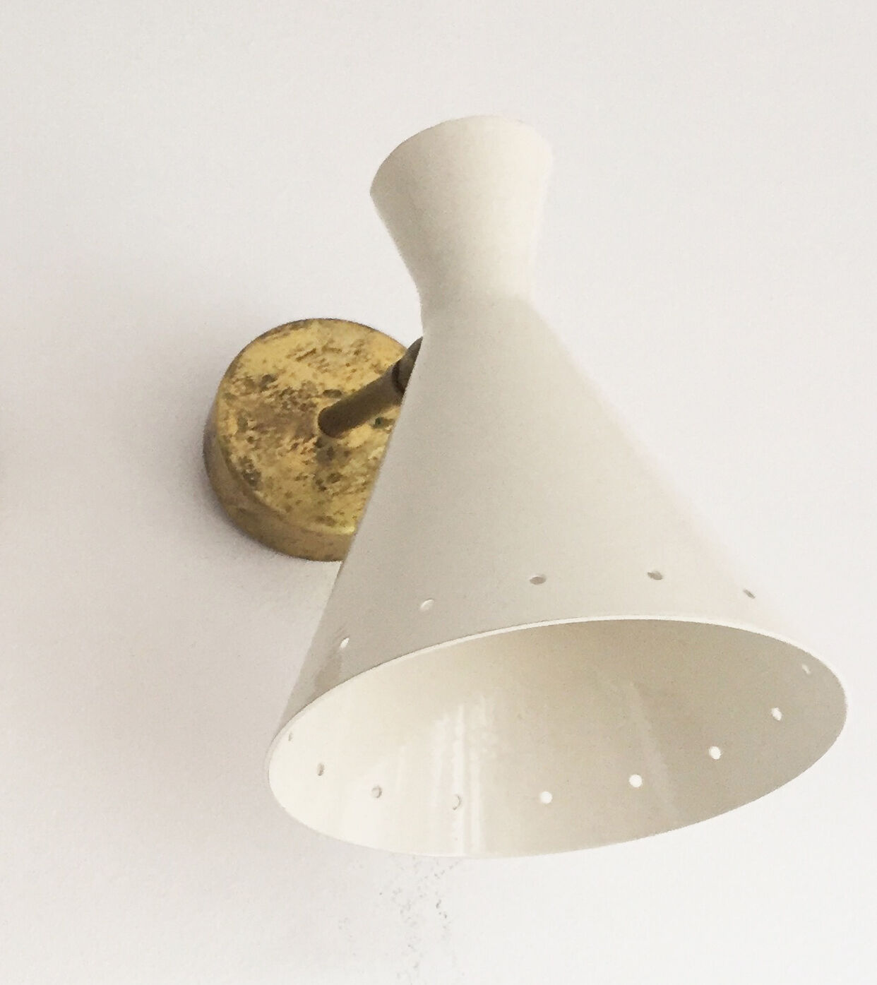 Set of three Italian design wall lights from the 1950s.