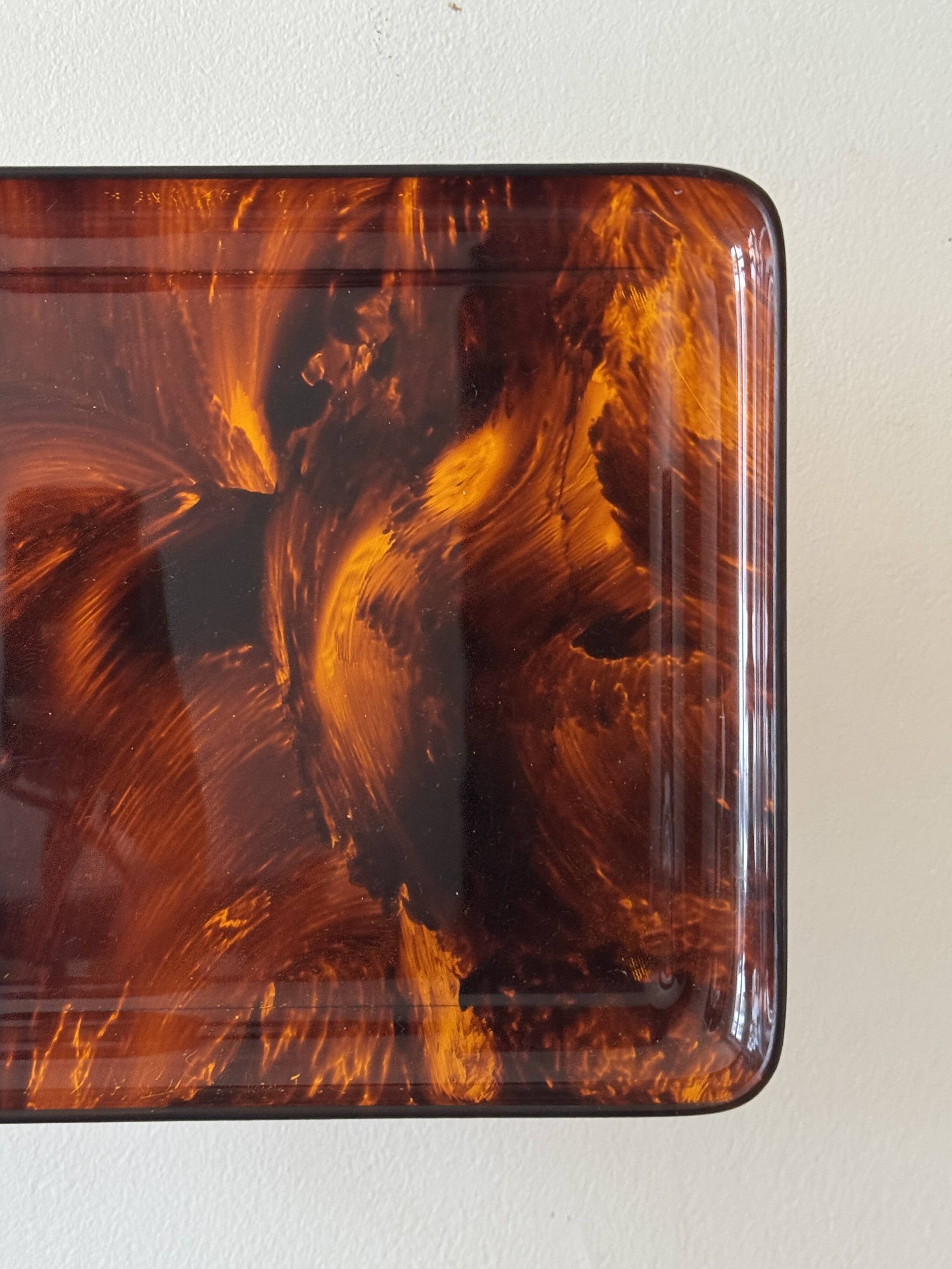 Plateau écaille de tortue en lucite, Italie 1970